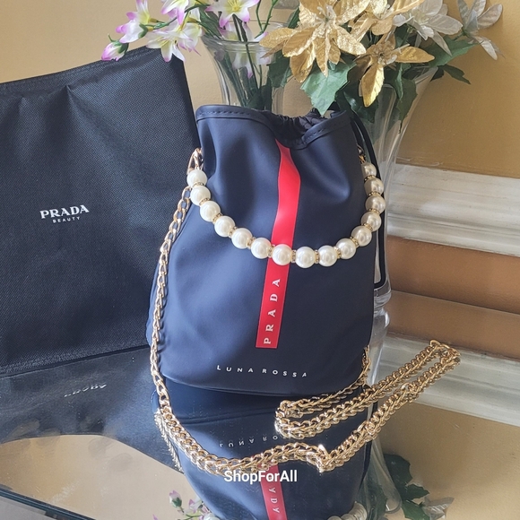 Prada - Picture 12 of 16